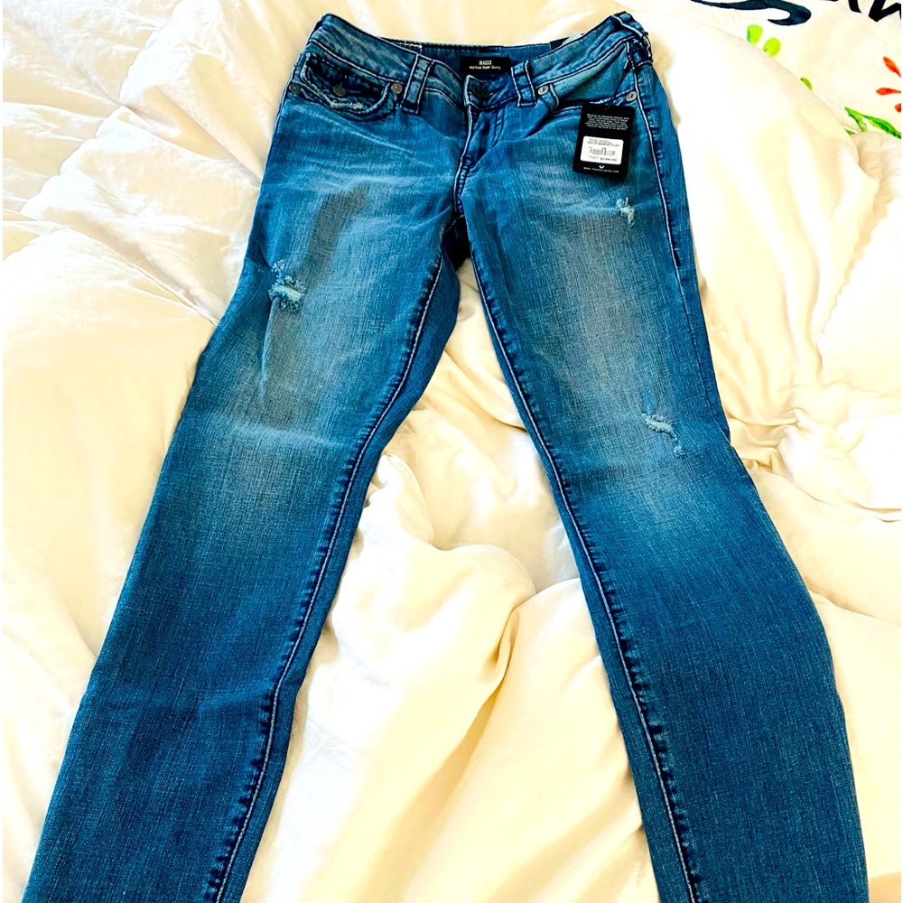 True Religion ripped Halle Midrise jeans size 26 NWT
